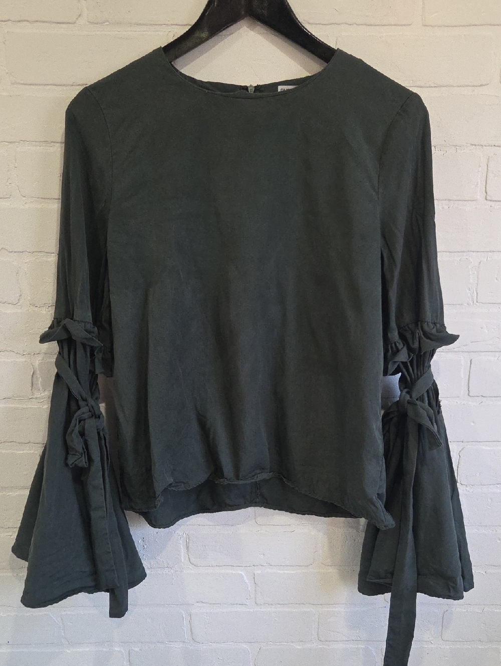 J.O.A. Grey/Green Bell/Tied-Sleeve Top